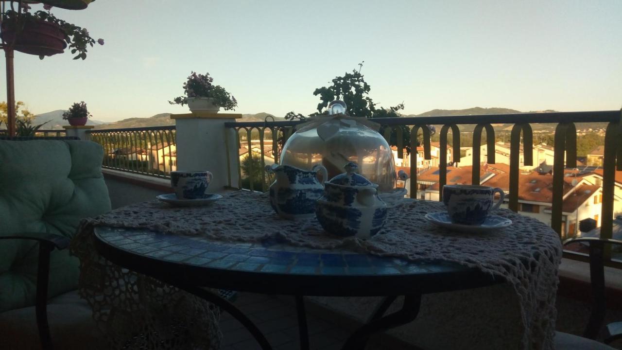 Nel Giardino Di Oz Bed & Breakfast Fornovo di Taro Bagian luar foto