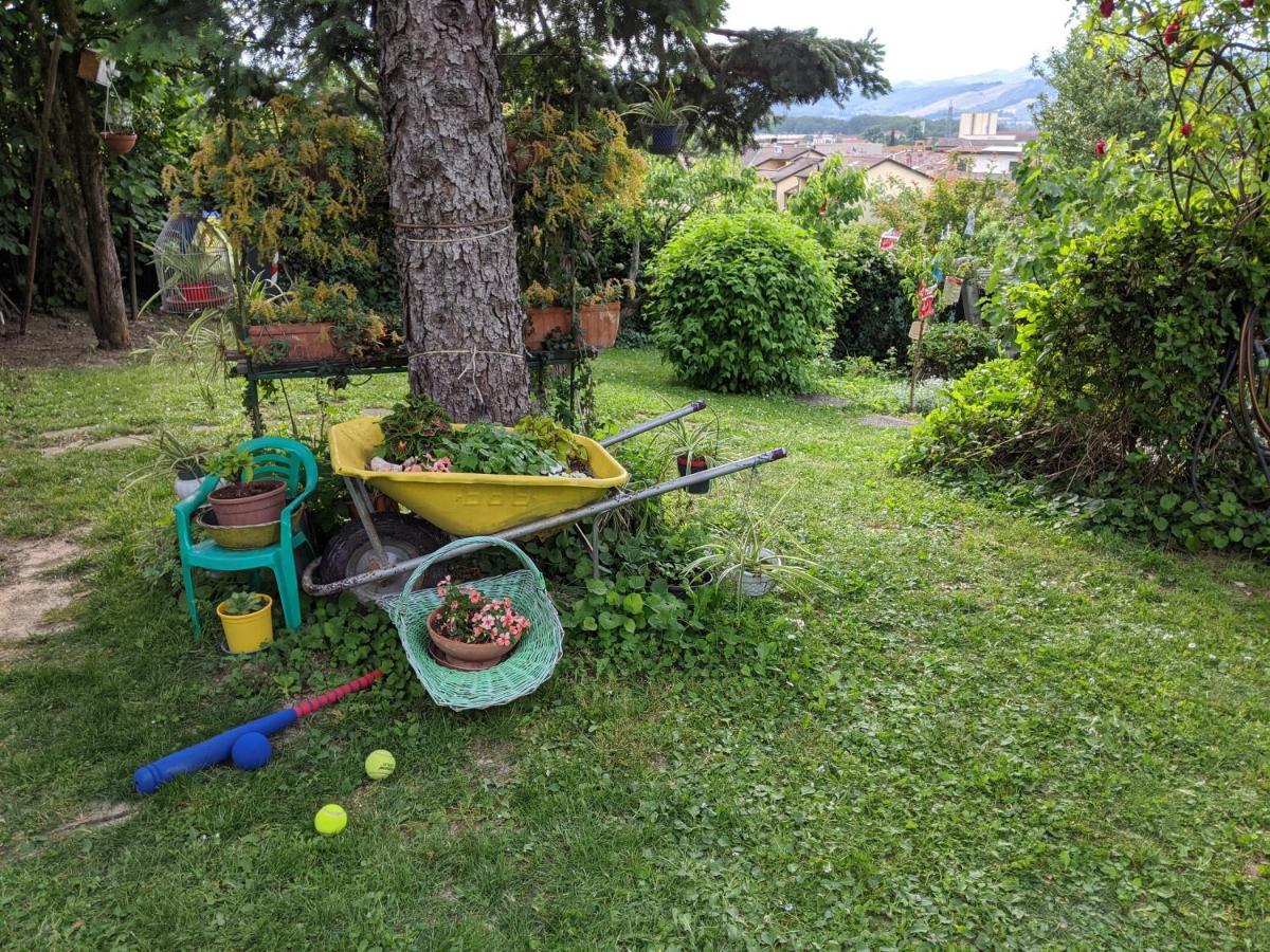 Nel Giardino Di Oz Bed & Breakfast Fornovo di Taro Bagian luar foto